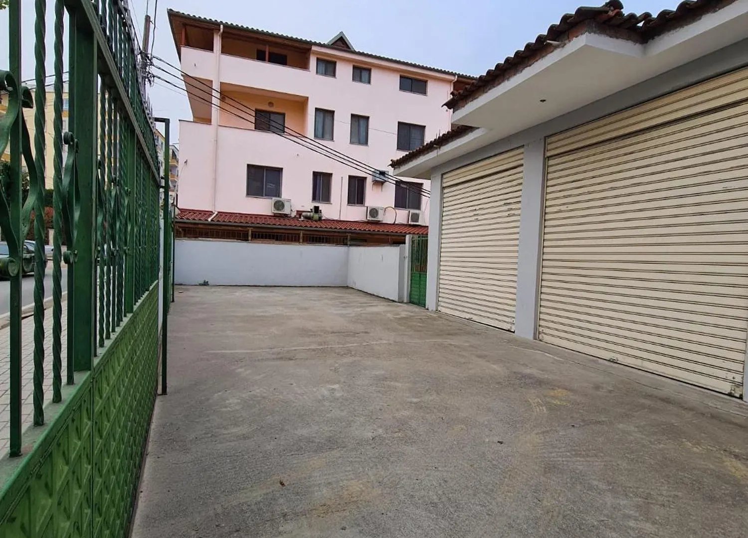 Tirane Tranquility Cottage Albania