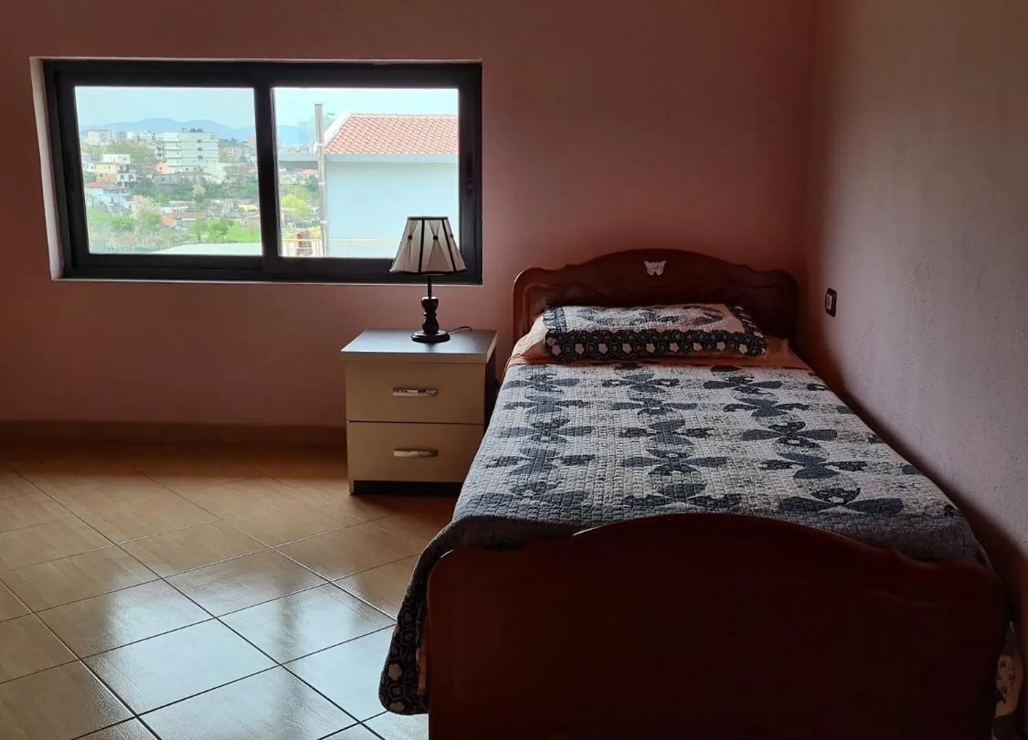 Tirane Tranquility Cottage Casa vacanze Tirana